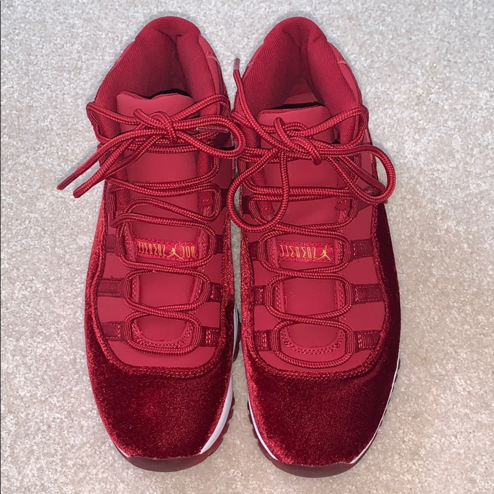 Jordan retro red velvet.